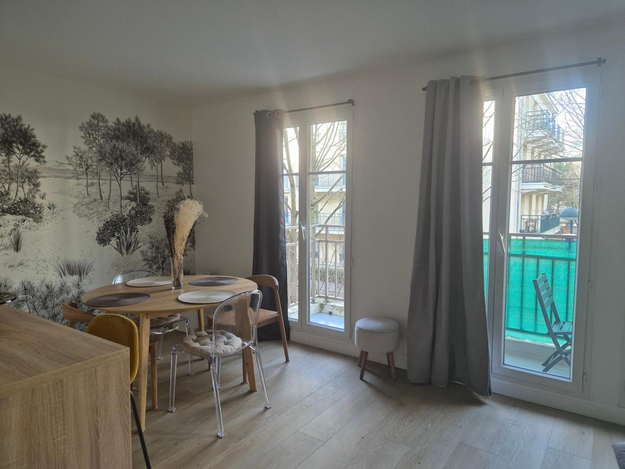 Appartement Cosy Pres Du Rer Шеси Экстерьер фото